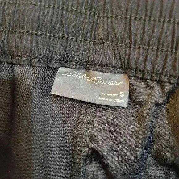 Eddie Bauer Women's Black Nylon/Spandex Tulip Faux Wrap Drawstring Skort - Picture 13 of 13